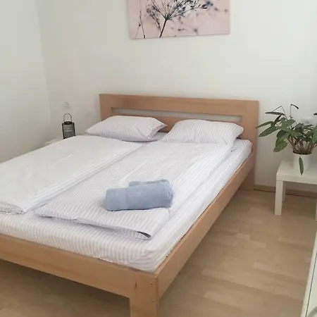 Simsim Apartment